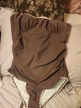Brown with pink trim Women’s One-Piece Swimsuit Size Med NWT